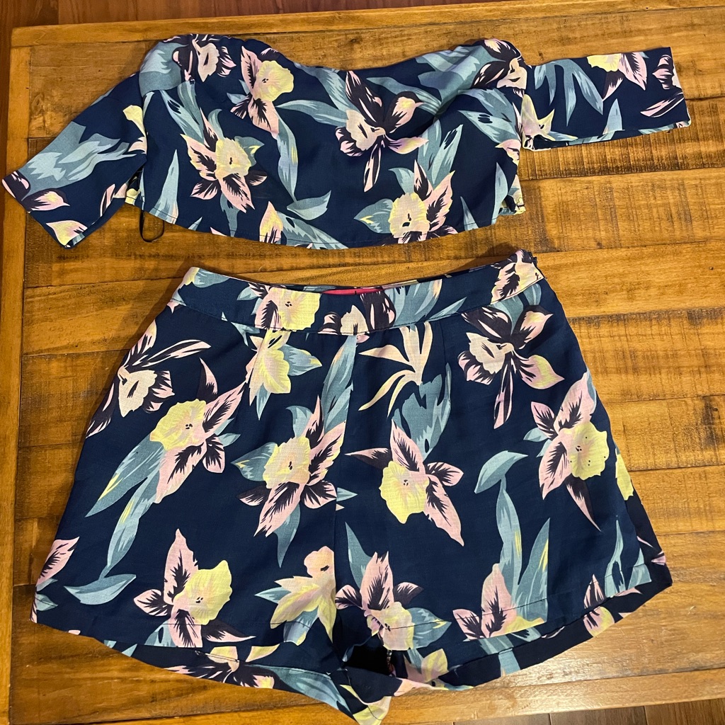 Boohoo Patterned Set